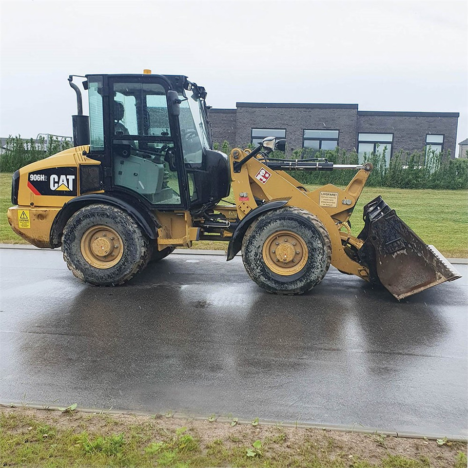 Chargeuse sur pneus Caterpillar 906 H2