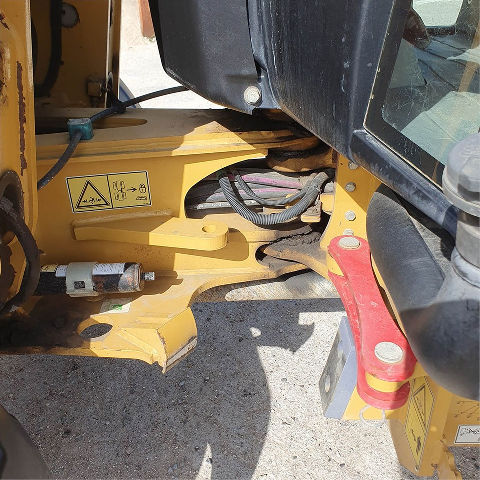Chargeuse sur pneus Caterpillar 906 H2