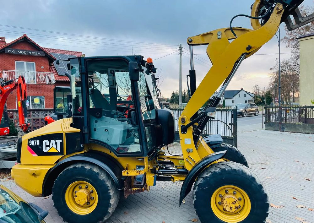Chargeuse sur pneus Caterpillar 907H