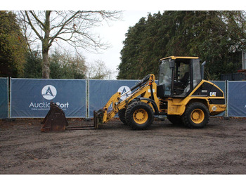 Chargeuse sur pneus Caterpillar 908