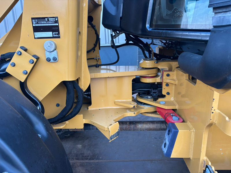 Chargeuse sur pneus Caterpillar 908