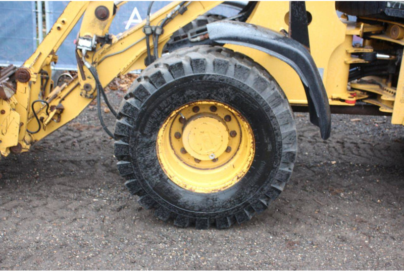 Chargeuse sur pneus Caterpillar 908