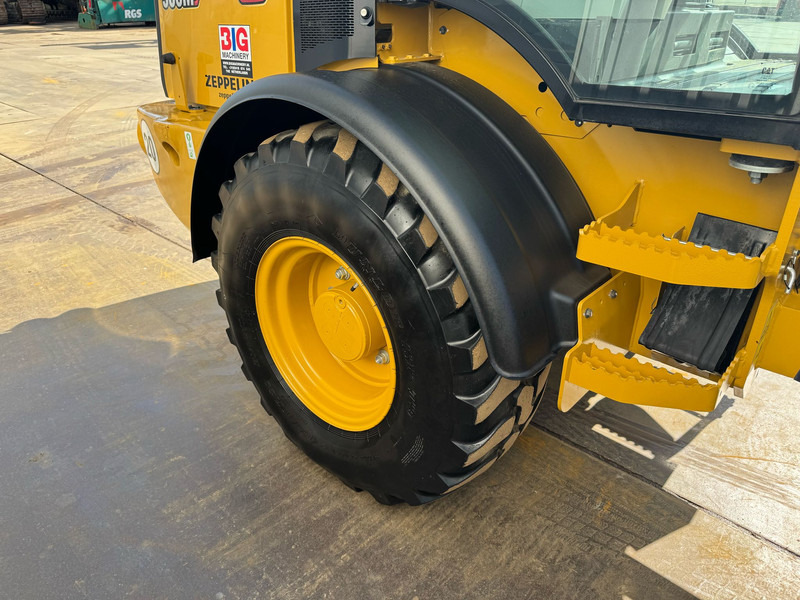 Chargeuse sur pneus Caterpillar 908M