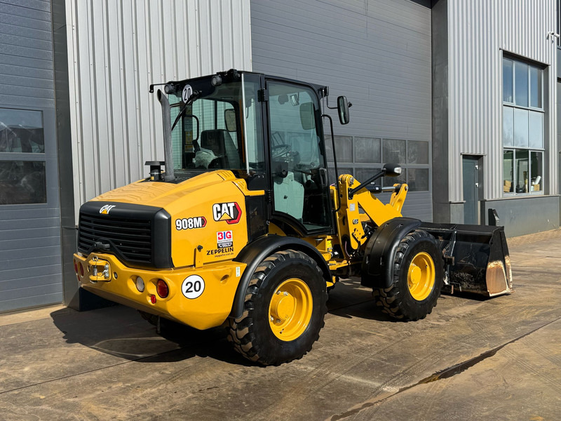 Chargeuse sur pneus Caterpillar 908M