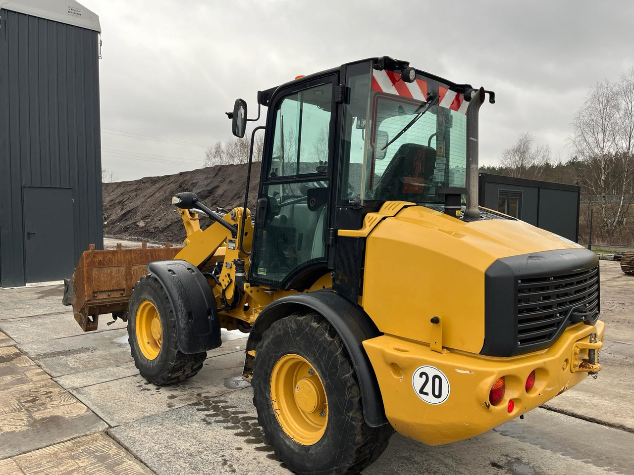 Chargeuse sur pneus Caterpillar 908M