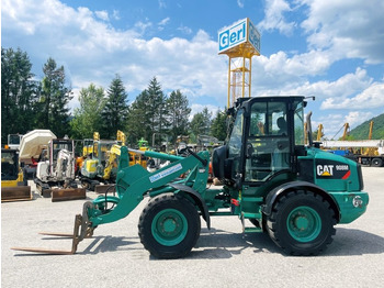 Chargeuse sur pneus Caterpillar 908M (3637)