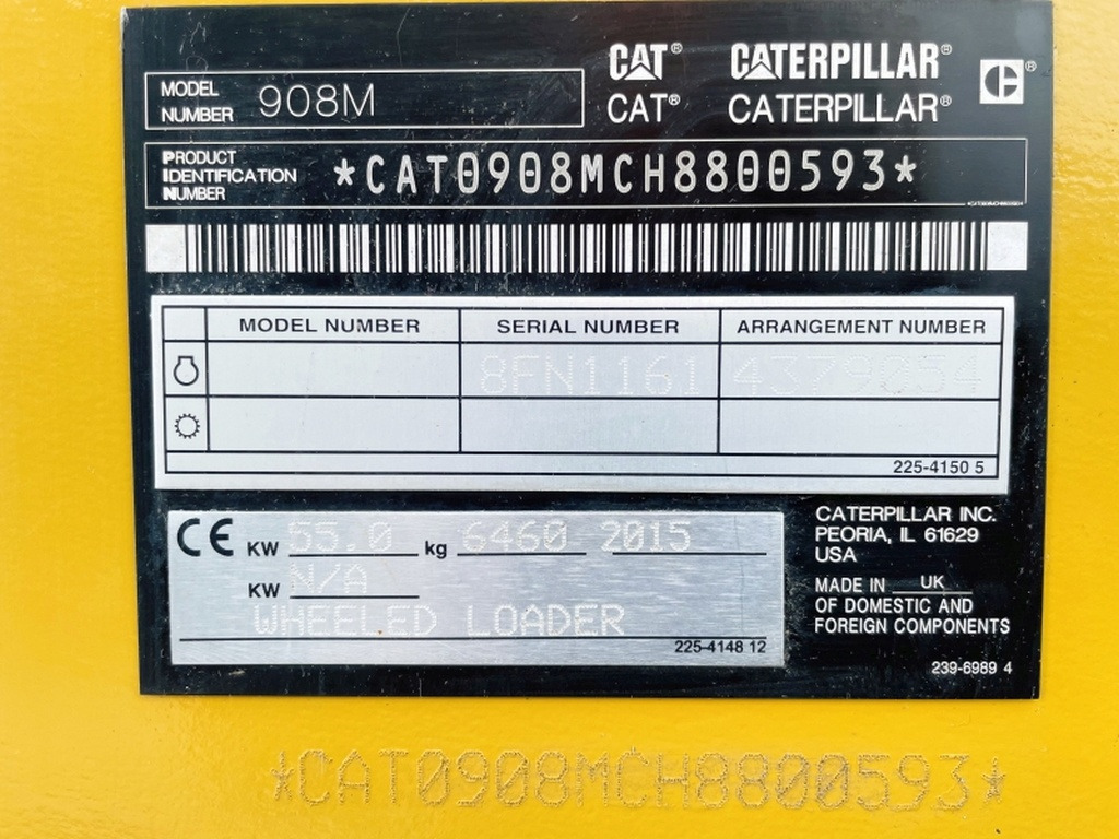 Chargeuse sur pneus Caterpillar 908M (3893)