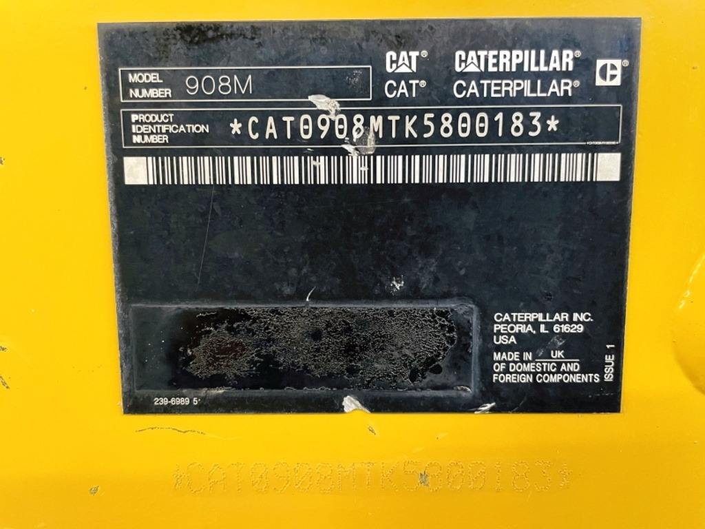 Chargeuse sur pneus Caterpillar 908M (3927)