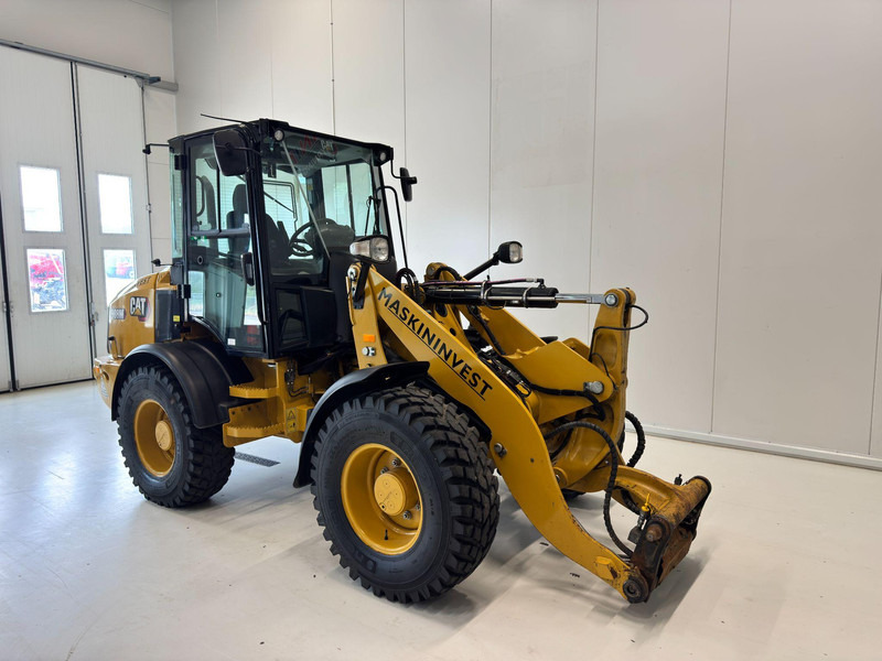 Chargeuse sur pneus Caterpillar 908 Cat 908 M