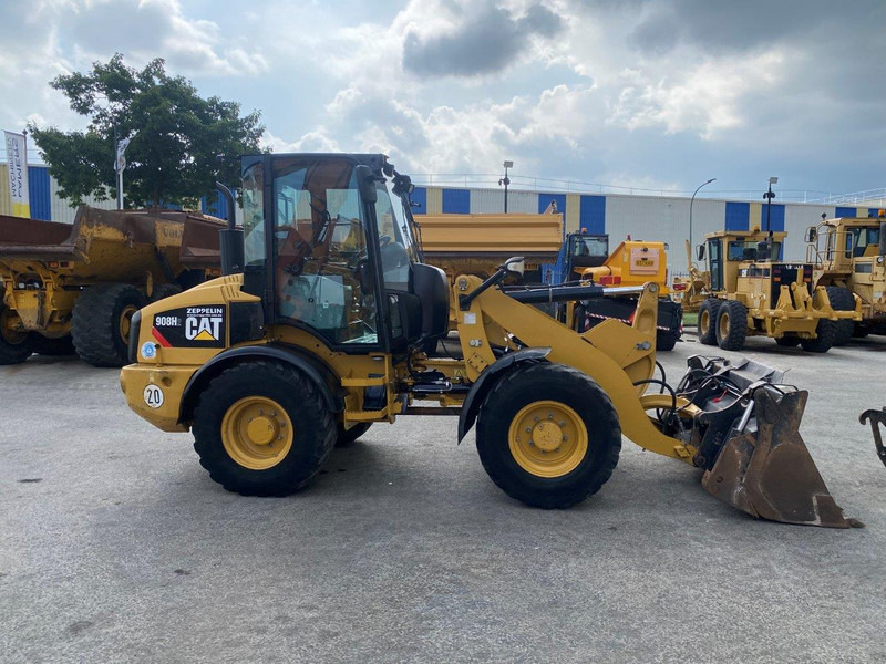 Chargeuse sur pneus Caterpillar 908 H2 NVT