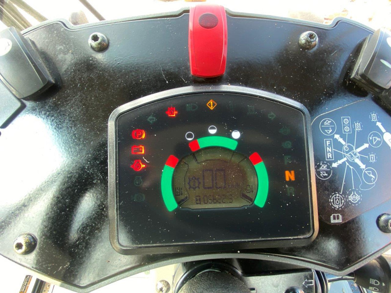 Chargeuse sur pneus Caterpillar 908 H2 NVT