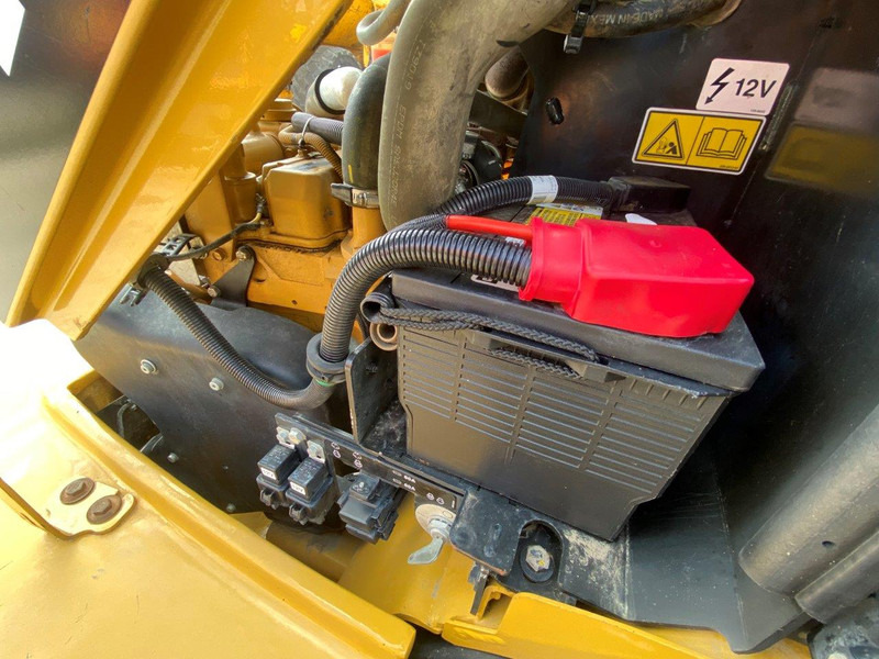 Chargeuse sur pneus Caterpillar 908 H2 NVT