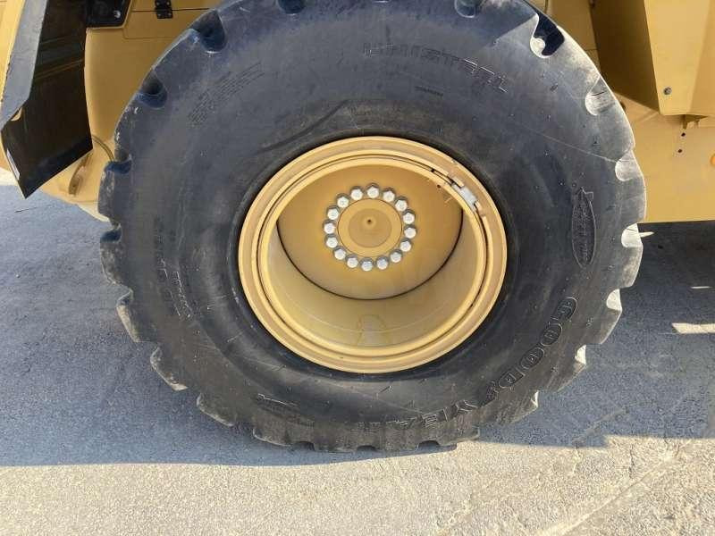 Chargeuse sur pneus Caterpillar 926M