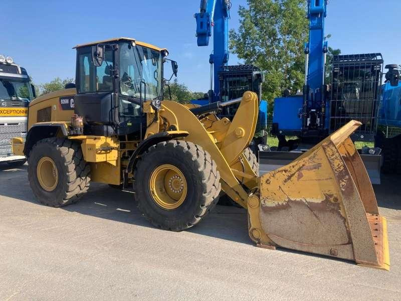 Chargeuse sur pneus Caterpillar 926M
