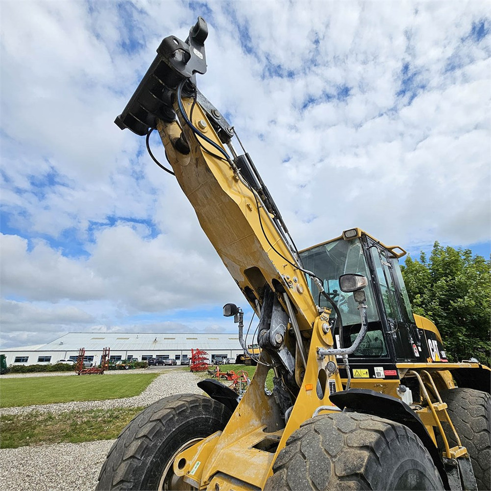 Chargeuse sur pneus Caterpillar 930G