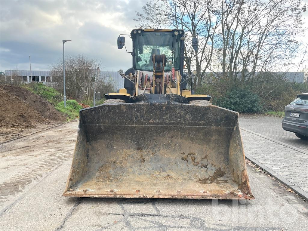 Chargeuse sur pneus Caterpillar 930 M (2016)