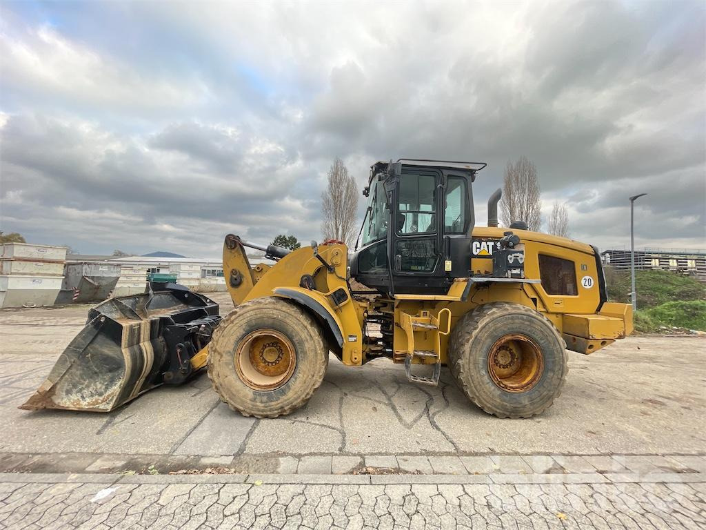 Chargeuse sur pneus Caterpillar 930 M (2016)