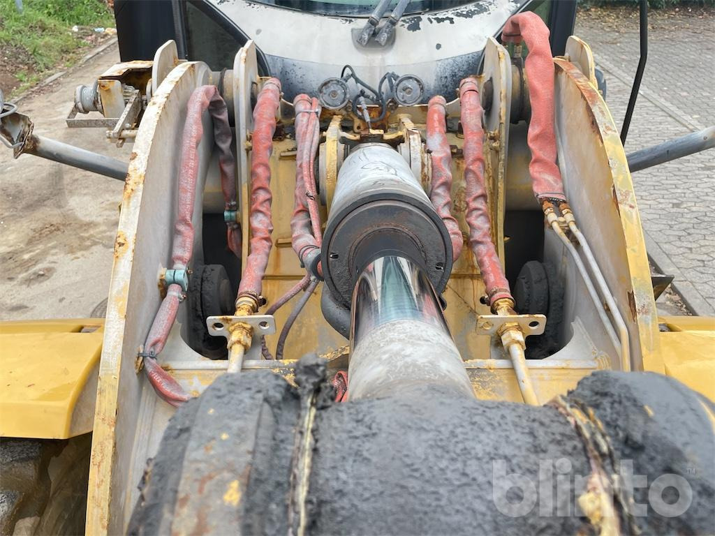 Chargeuse sur pneus Caterpillar 930 M (2016)