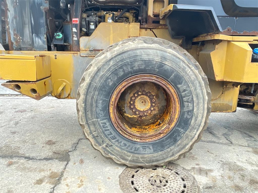 Chargeuse sur pneus Caterpillar 930 M (2016)