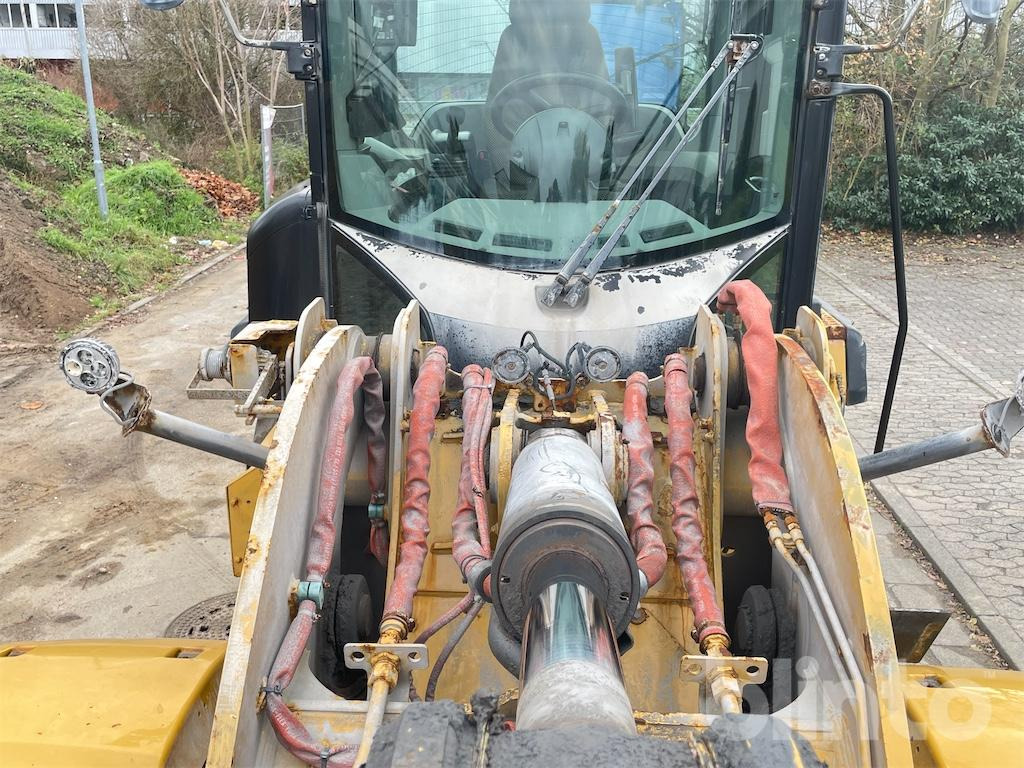 Chargeuse sur pneus Caterpillar 930 M (2016)