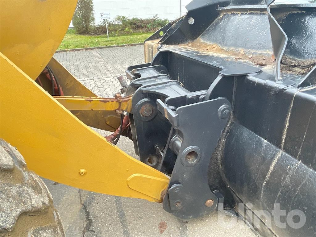 Chargeuse sur pneus Caterpillar 930 M (2016)