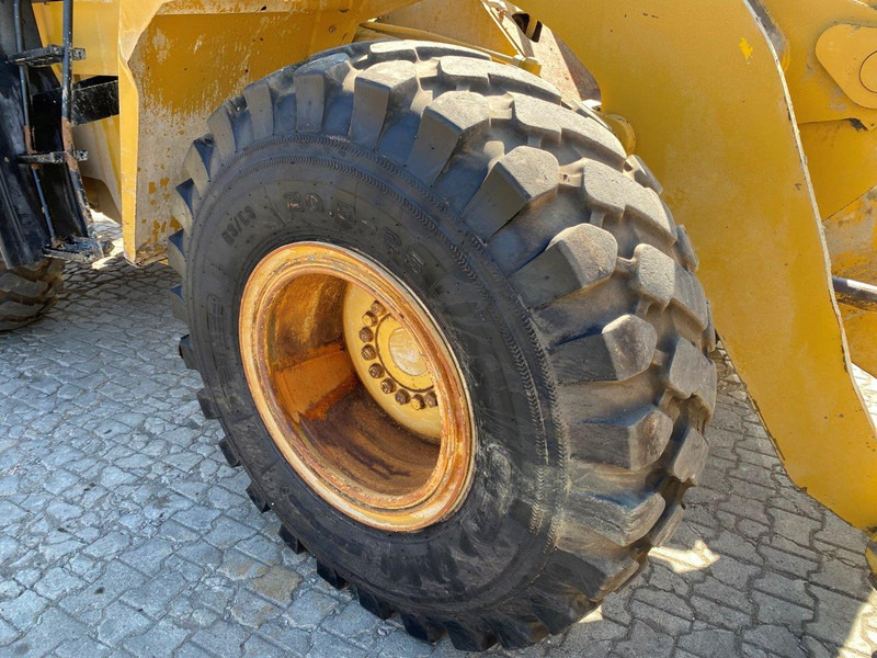 Chargeuse sur pneus Caterpillar 938G II NVT