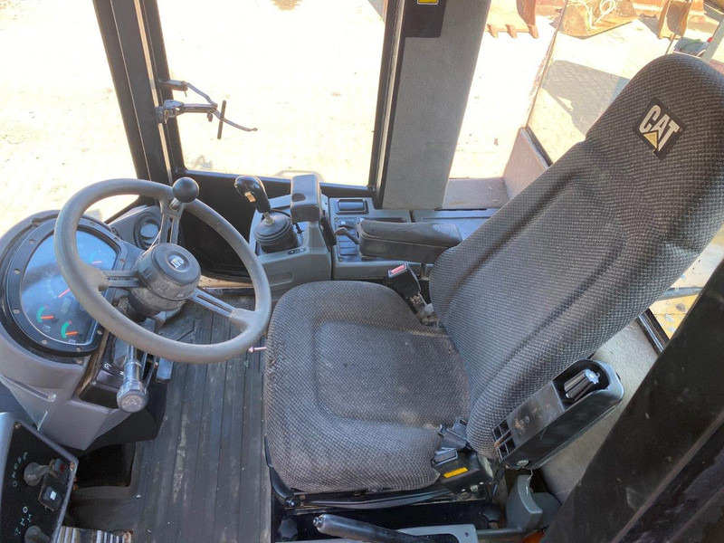 Chargeuse sur pneus Caterpillar 938G II NVT