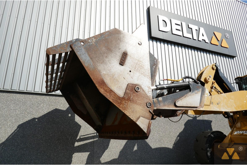 Chargeuse sur pneus Caterpillar 938M