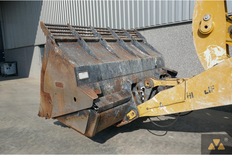 Chargeuse sur pneus Caterpillar 938M