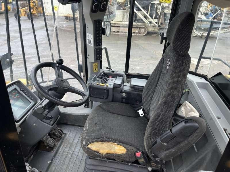 Chargeuse sur pneus Caterpillar 950K