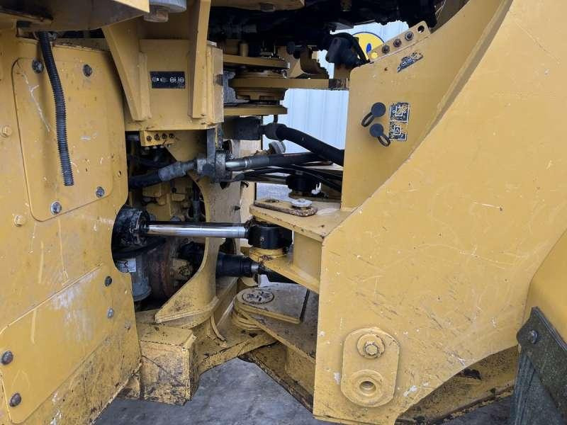 Chargeuse sur pneus Caterpillar 950K