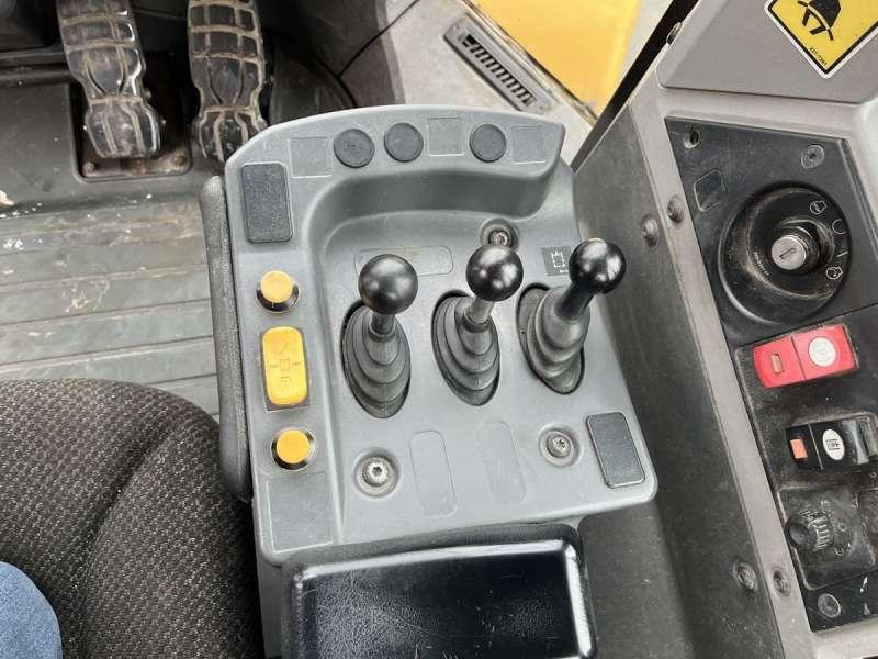 Chargeuse sur pneus Caterpillar 950K