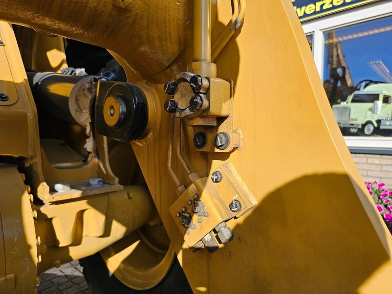 Chargeuse sur pneus Caterpillar 950L