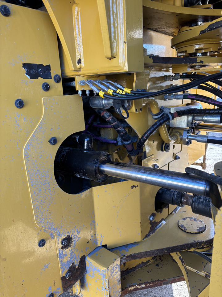 Chargeuse sur pneus Caterpillar 950M