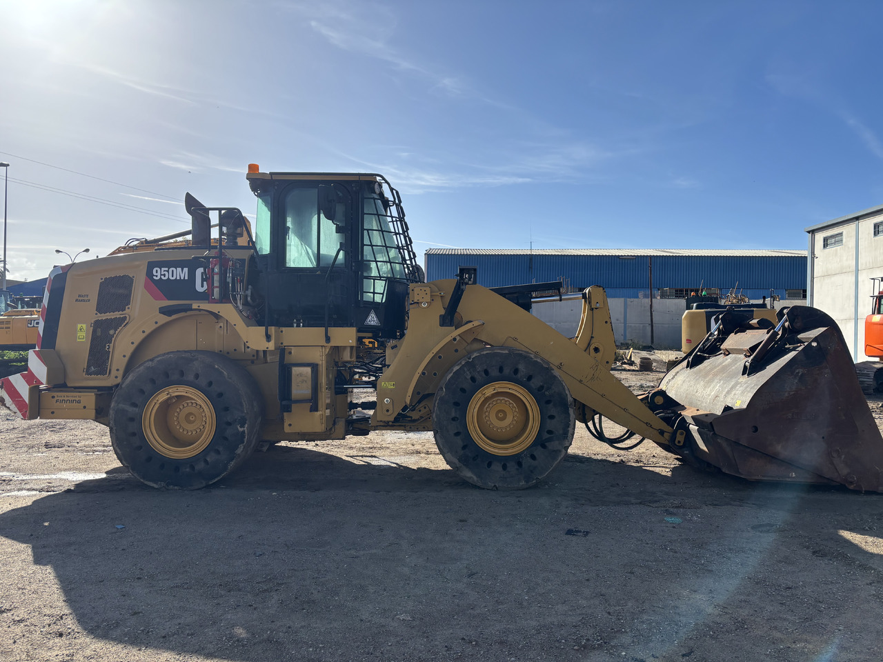 Chargeuse sur pneus Caterpillar 950M