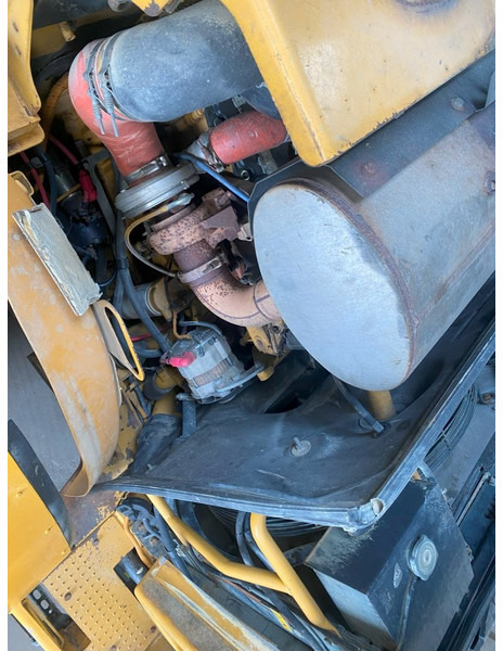 Chargeuse sur pneus Caterpillar 962H NVT