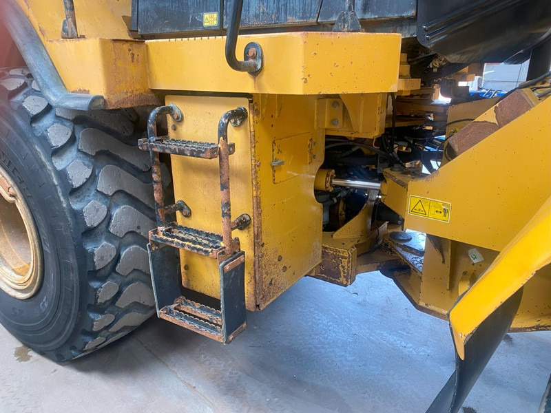 Chargeuse sur pneus Caterpillar 962H NVT