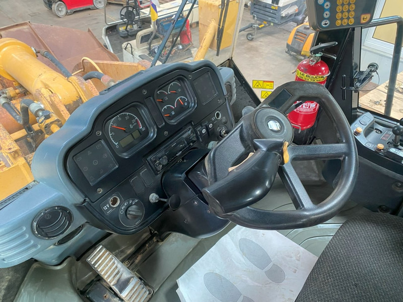 Chargeuse sur pneus Caterpillar 962H NVT