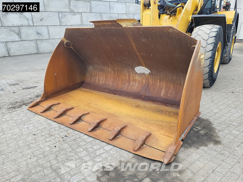 Chargeuse sur pneus Caterpillar 962 M GERMAN MACHINE