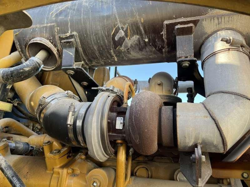 Chargeuse sur pneus Caterpillar 966G