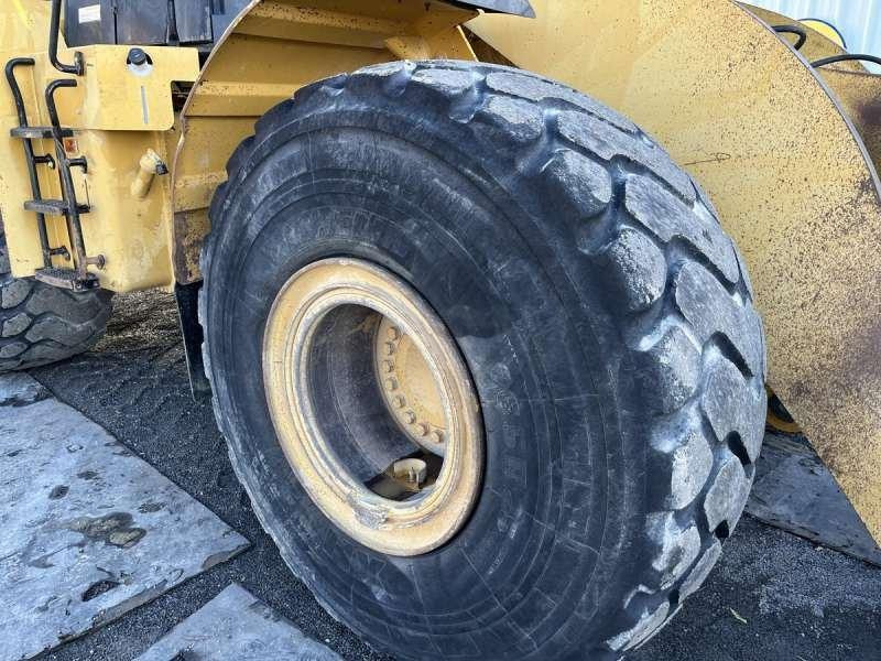 Chargeuse sur pneus Caterpillar 966G