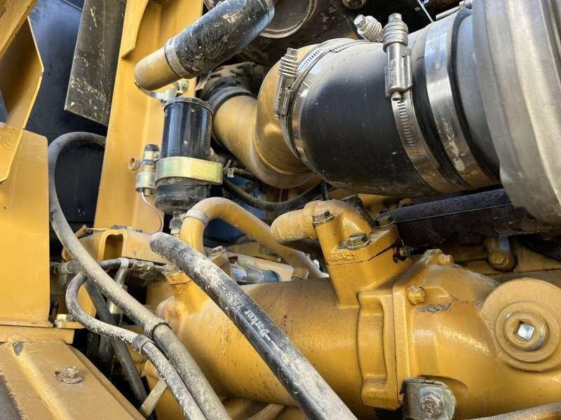 Chargeuse sur pneus Caterpillar 966G