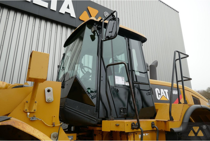 Chargeuse sur pneus Caterpillar 966H