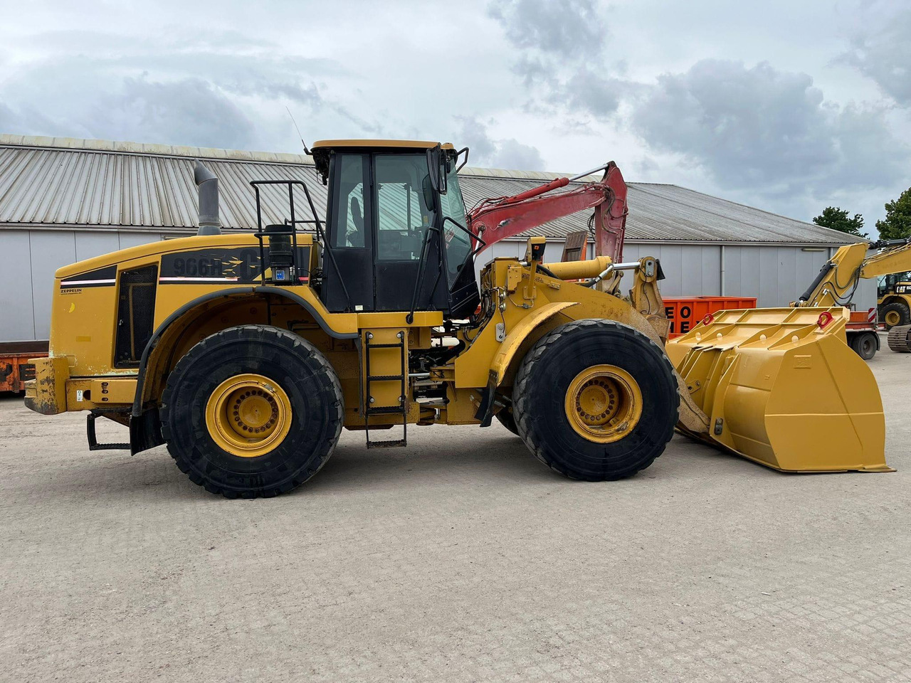 Chargeuse sur pneus Caterpillar 966H