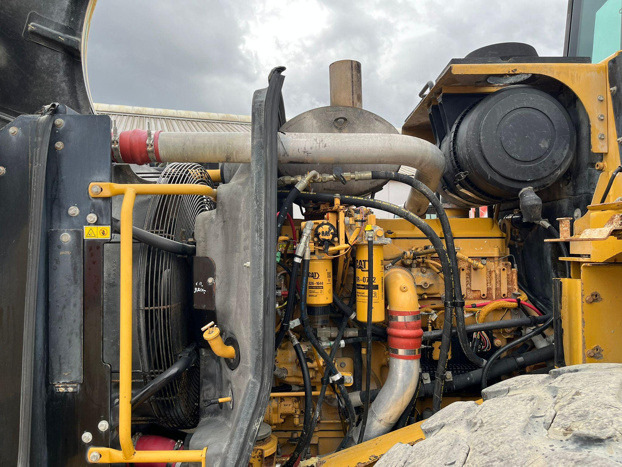 Chargeuse sur pneus Caterpillar 966H