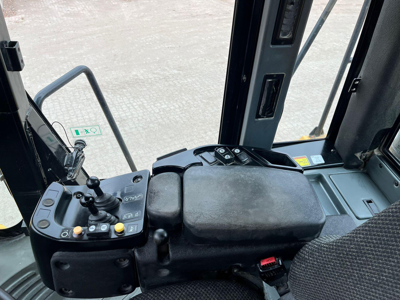 Chargeuse sur pneus Caterpillar 966H