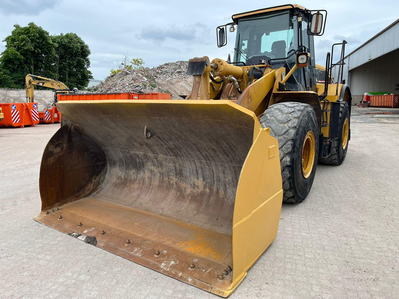 Chargeuse sur pneus Caterpillar 966H