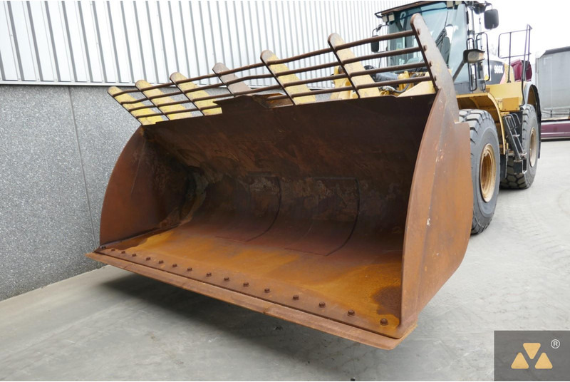 Chargeuse sur pneus Caterpillar 966K