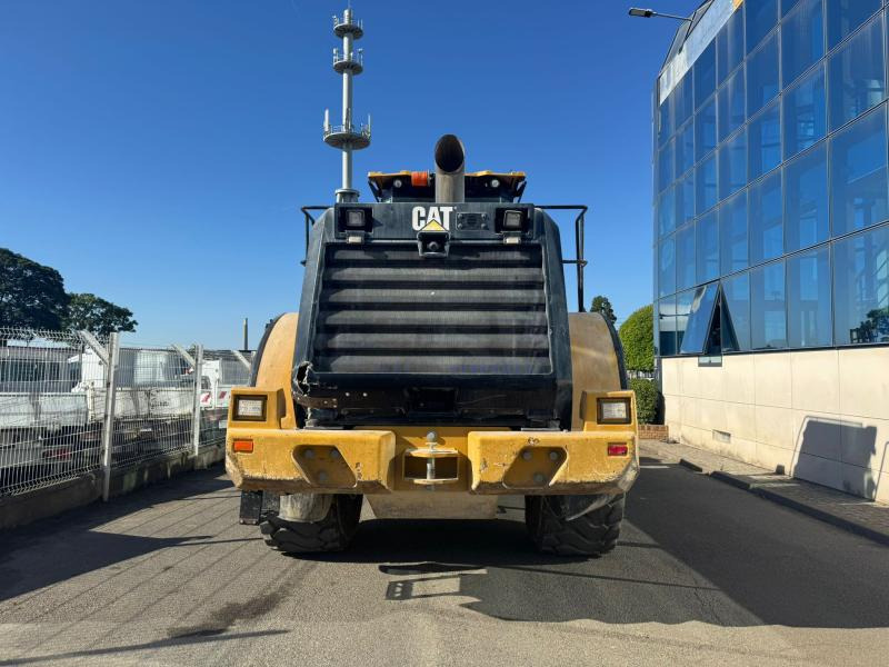 Chargeuse sur pneus Caterpillar 966M