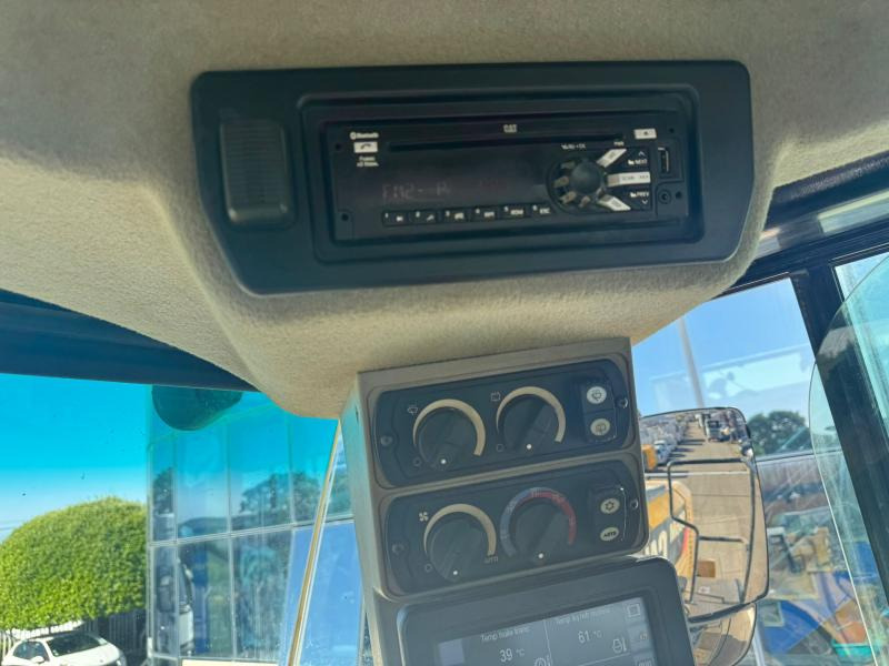 Chargeuse sur pneus Caterpillar 966M
